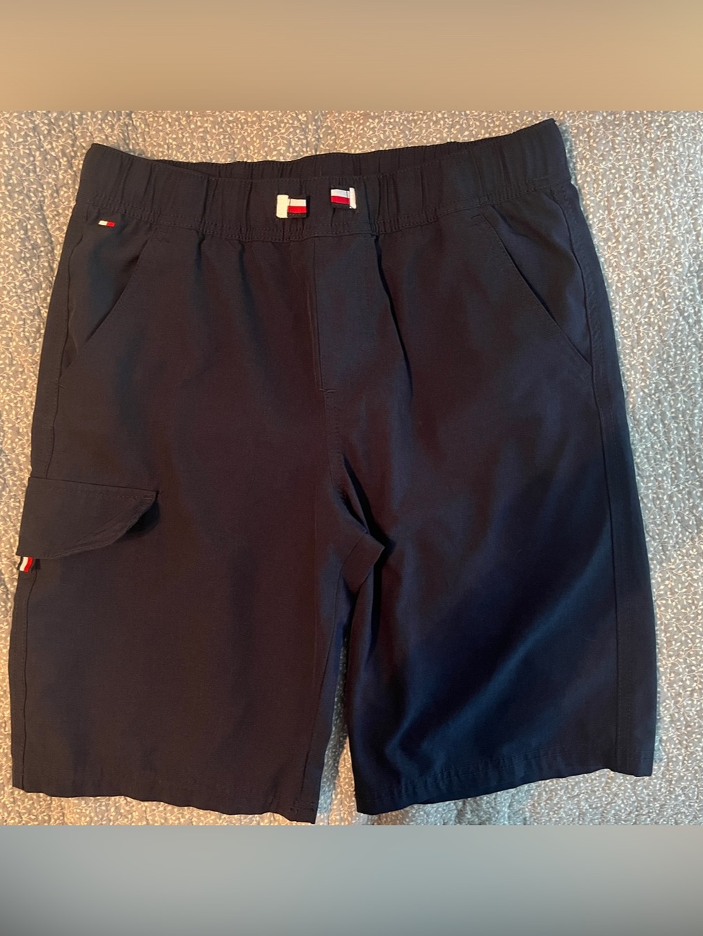 Tommy Hilfiger Boys Navy Shorts Size Large Like New